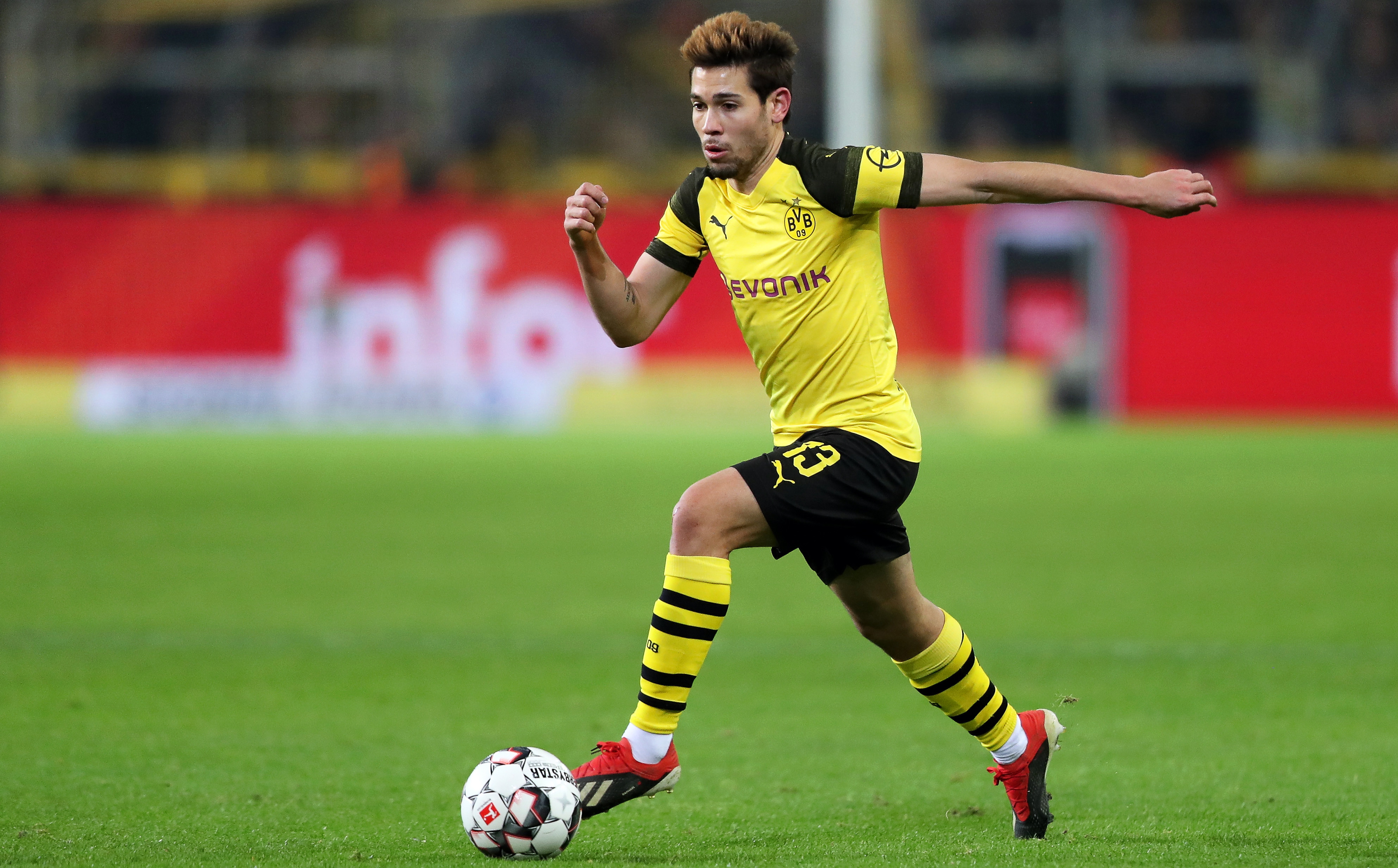 他开始扮演 他开始扮演