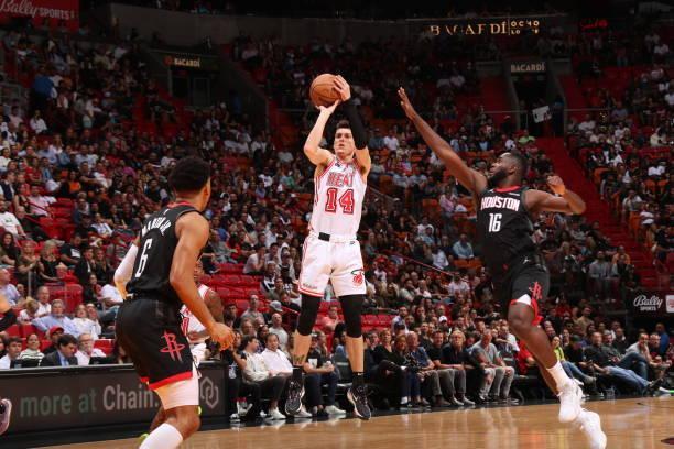 随后与拉什 随后与拉什