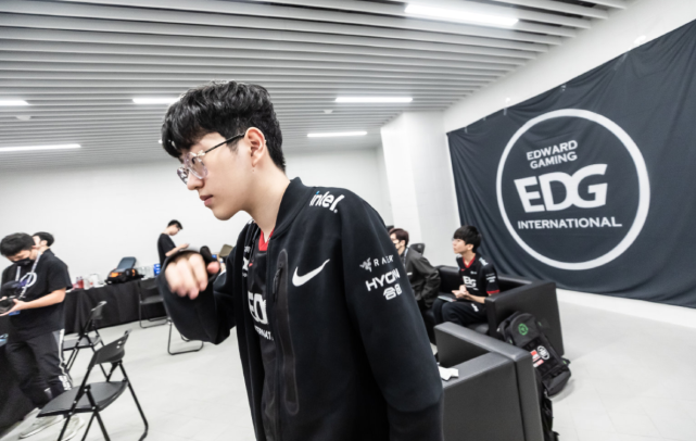 快速反击 快速反击